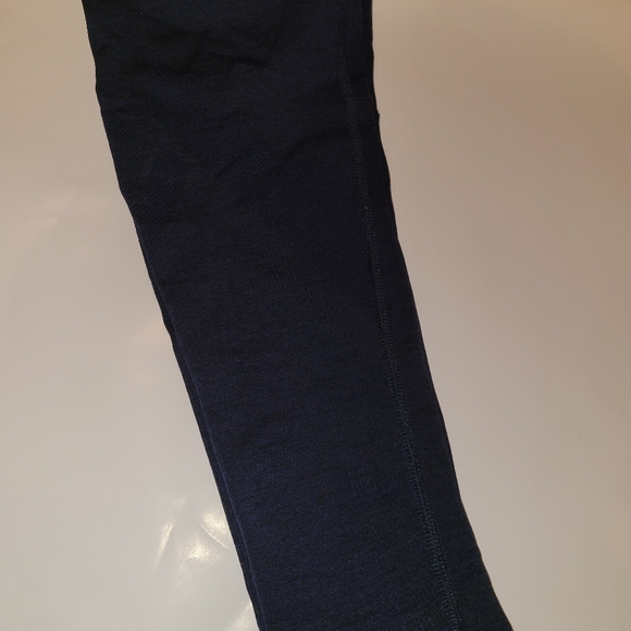 LNDR legging and sports bra set - Picture 10 of 14